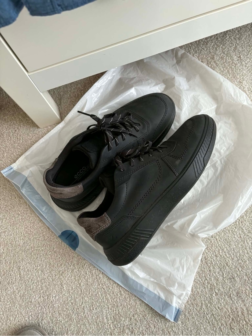 ECCO Move Sneakers – Men’s US 8 / EU 41 – Like New